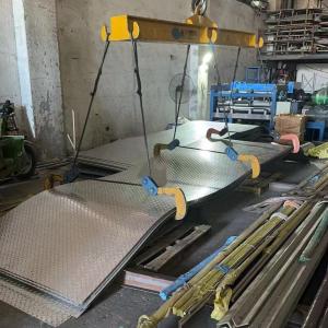 Aisi 304 316 Prime Stainless Steel Checker Plate Low Colbalt Ss One Bar Two Bar