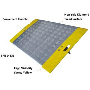 Rugged Lightweight Loading Dock Plates , Warehouse Dock Plates With Cut Handle