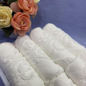 Bleached Jacquard Hand Towels