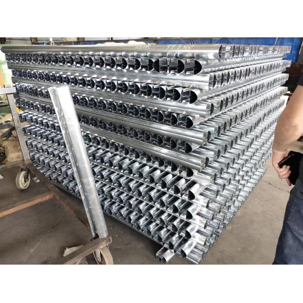 peach post for curved mesh fence panels