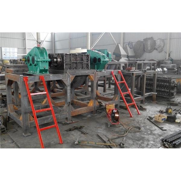 Shredder 800 model 1-4T/H capacity, double roller shredder for timbers, wood blocks, steels, rubbers, and kitchen waste