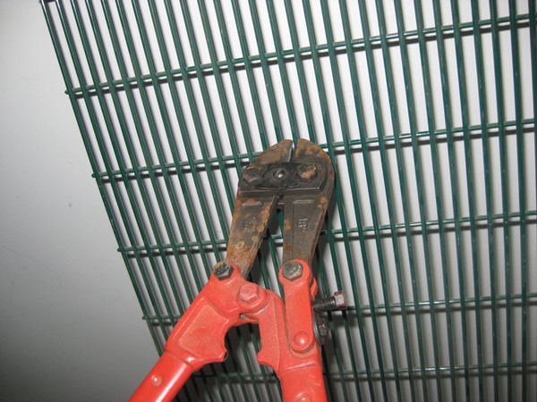 high security fence panels, pvc coated clearvu no climb fence