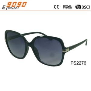 A little big frame with black color,metal parys on the frame and temples,suitable for men and women