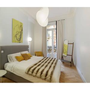 Nordic Shell Design silk lamp Simple Chandelier for Living Room Bedroom Flos