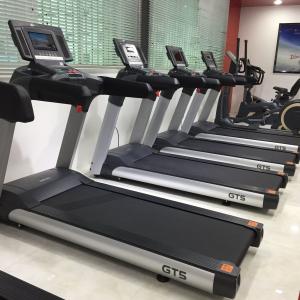 commercial treadmill