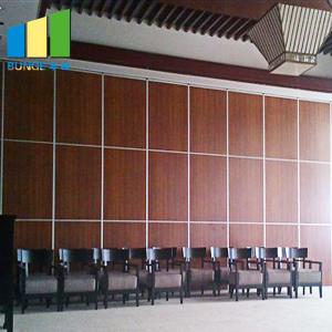 China Five Star Hotel Acoustic Room Divider Sound Insulation Foldable Sliding Partition on sale