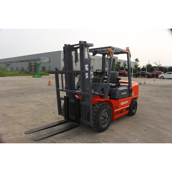 VMAX 3.5 Ton Mini Diesel Powered Forklift 125mm Fork Width Automatic Transmissio