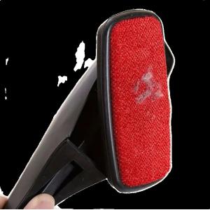 Rotating Lint Brush with Replaceable Head