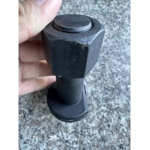 Screws, chains, drive teeth, and screws for the tracks of excavators and