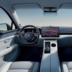 Max Speed 200km/h 4770*1930*1625mm 2023 Hua-wei Energy Flagship Edition EV SUV