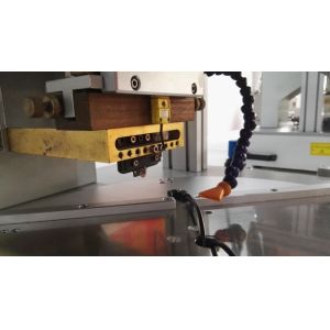 Double LCD Display Pulse Hot Bar Soldering Machine With Turnable Table