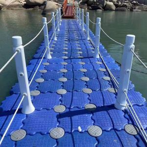 Polyethylene Modular Floating Dock With 350KG/SMQ Load Capacity HDPE Floating