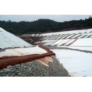 Tri Dimension Composite Geonet 200g/m2