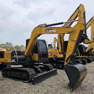 China Construction Used Excavator Machine CHOM Xe85da Excavator Powerful on sale