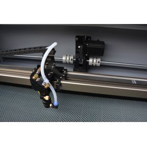 Customized Acrylic Letter Cutting Machine LCD Offline Control ISO Certification