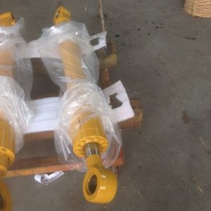 PC130LC-7 bucket cylinder 707-01-0F040 , 707-01-XU080, 707-13-95080