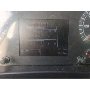 Used Concrete Pump Truck with 180/120m3/h Output 3 Axles and Φ260 Cylinder