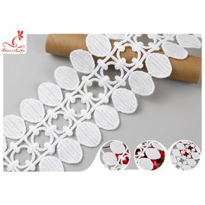 Polyester Embroidered Guipure Water Soluble Lace / Pom Pom Lace Edging