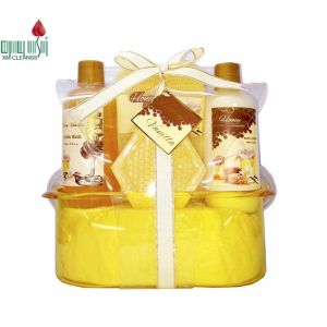 China Luxury Family Bubble Bath Soap Moisturizing Natural Bath Sets Bath Gift Sets Spa on sale