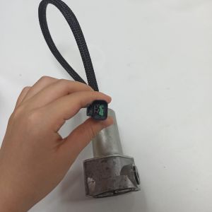 702-21-07610 Solenoid Valve For Komatsu PC300-8 PC400-8 PC350-8 Excavator Valve