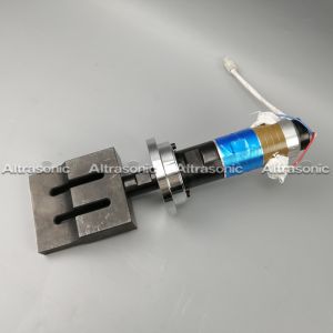 20kHz Ultrasonic Piezoelectric Transducer Applied To Surgical Mask Making