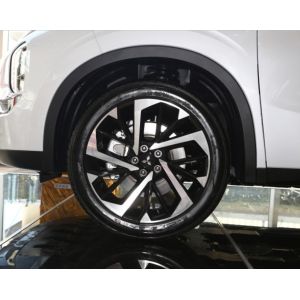 Outlander 2023 Model 1.5t Cvt Two-Wheel Drive Zunyao Version 7 Seats Compact Car