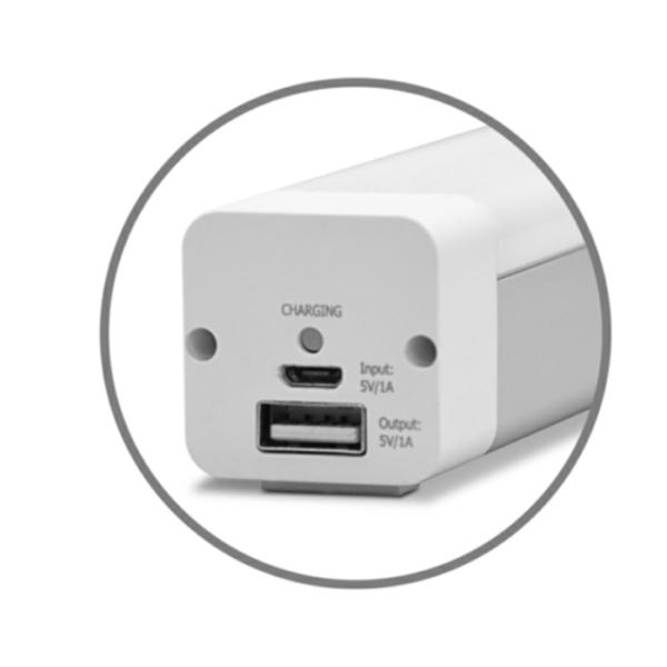 Compact Structure 5W Multi Function LED Lamp Flash SOS 2600 MAh Lithium Battery