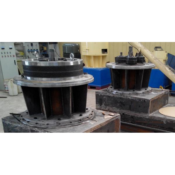 vertical ring die biomass wood pellet mill production line LSKJ550 1500kg per hour