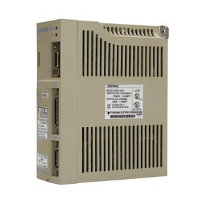 Yaskawa SGDE-04AS AC SERVO AMPLIFIER 6/2.6A 200-230V 400W NEW