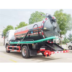 4x2 Chinese Dongfeng 6000 Liters Sewage Suction Truck