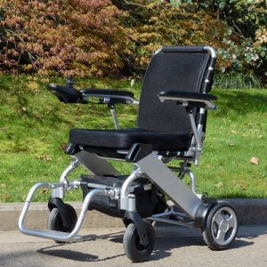 6km/h Handicapped Folding Lightweight Portable Wheelchair