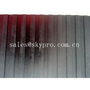 Smooth / embossed Surface heavy duty Rubber Sheet Roll , 2.5mm-20mm Thickness