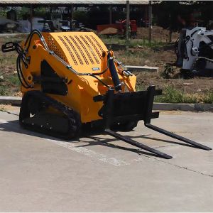 13.5 Horsepower 200kg Stand Behind Mini Skid Steer Loader With Auger