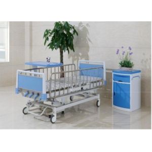 China Multi Function Manual Hospital Pediatric Hospital Beds With Four Cranks on sale