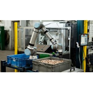 Cheap New Universal Robot UR12E Collaborative Robot Arm 6 Axis 12.5KG Payload Cobot for sale