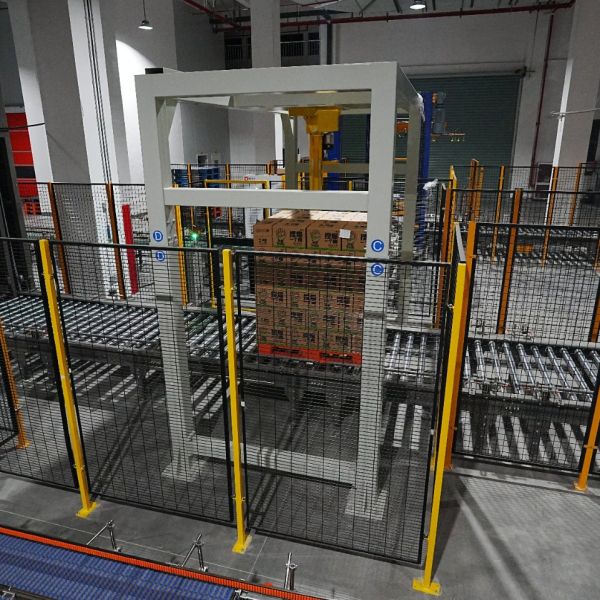 Quality High Quality Automatic Single Channel Gantry Palletizer Loading Crate Machine wholesale