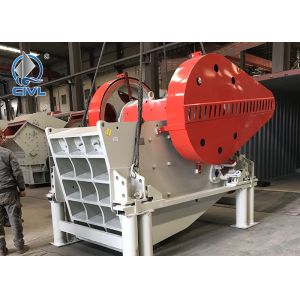 China 260t/h Heavy Construction Machinery 750x1060 Jaw Crusher 110kw Engine on sale