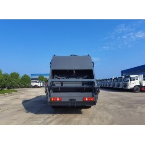 Diesel Garbage Pickup Truck Crushing and Loading Domestic Garbage with Powerful