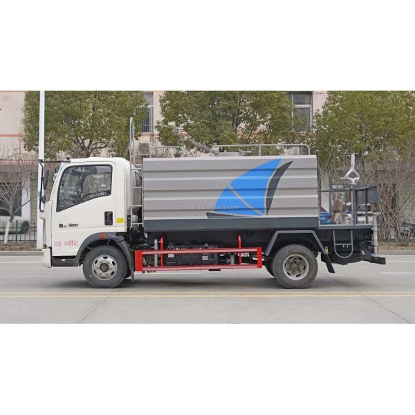 7 Square Street Cleaning Vehicle Made in Euro 3 4 5 Emission Standard Large Capacity Sprinkler Truck for and Thorough Cleaning