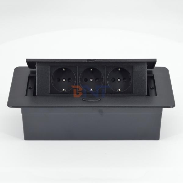 OEM/ODM EU Power Strip Extension Socket Tower 16A 3 Outlets IP44 for UK US CN