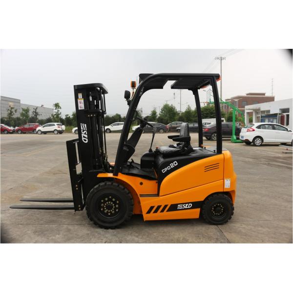 Industrial Mini Electric Forklift 2000kgs Load With Pneumatic Tyre