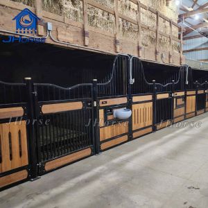 Weatherproof Welded European Horse Stalls For All Climates And Environments 2.2m Height 3.0 Length