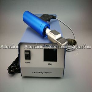 Light Weight Soundproof Cotton Ultrasonic Spot Welding Machine With Welding