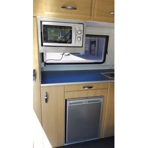 2 Horse Angle Load Horse Float-Deluxe