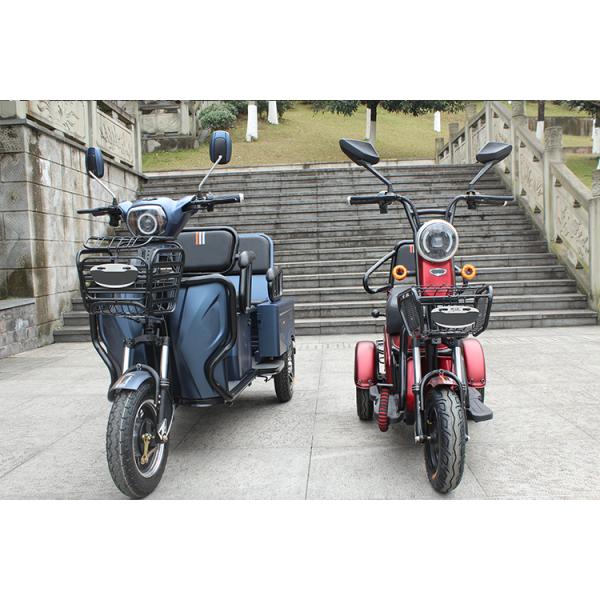 Blue color 60v32Ah battery 2 person capacity three wheel electric scooter with seat