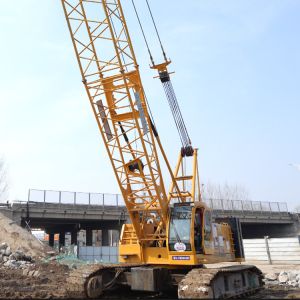 298kW Engine Power 100T Crawler Crane PLC Control System And 100000kg Operating Weight