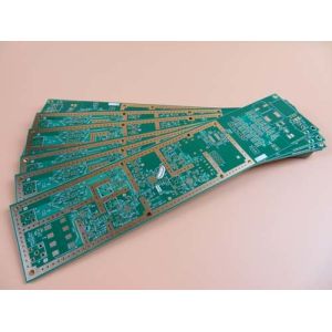 4 Layer Mixed PCB Built On 0.254mm RO4350B + 0.36mm FR-4 With ENIG