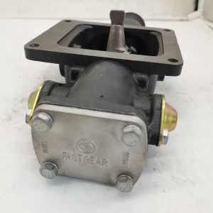 FAST gearbox parts double H operating device housing valve F96194-15 FOR FOTON