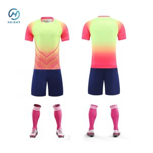 Breathable Mesh Panels Pro Football Jerseys Team Logo True-to-Size Cut Bold