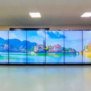 75 85 98 100 inch lcd floor stand kiosk totem put the screen together as a big